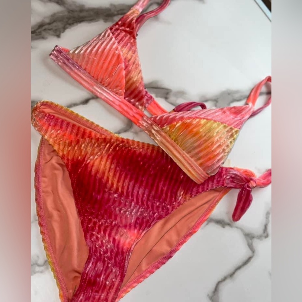 Dippin daisys bikini